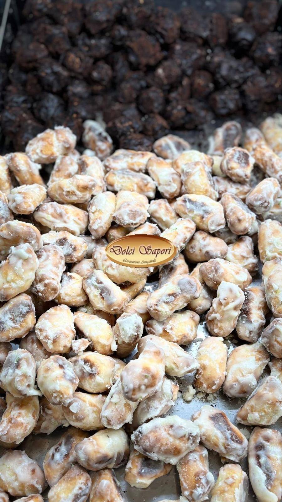 Vassoio di paste di mandorla al pistacchio